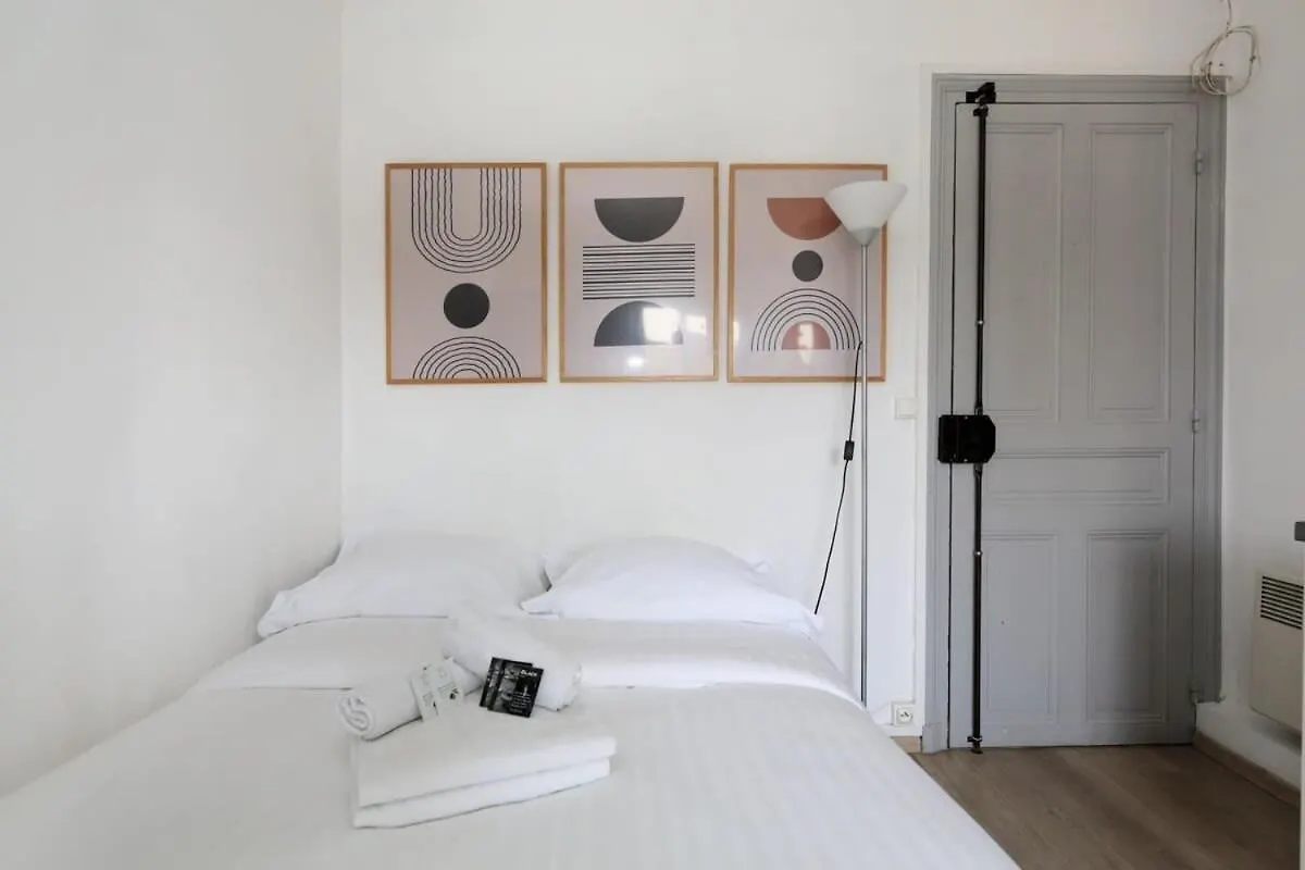 Studio Moderne Hopital Cochin - Paris 13 - 2P - Flat-Guest Apartment