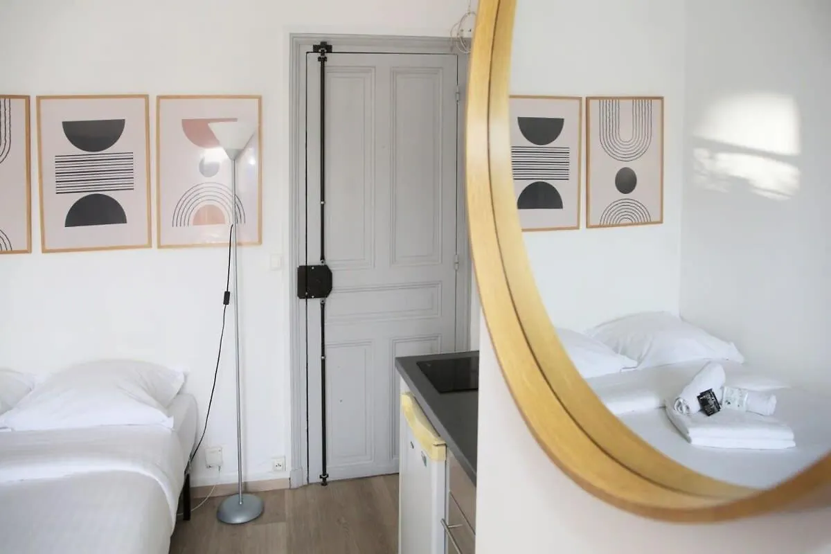 Studio Moderne Hopital Cochin - Paris 13 - 2P - Flat-Guest 0*,  France